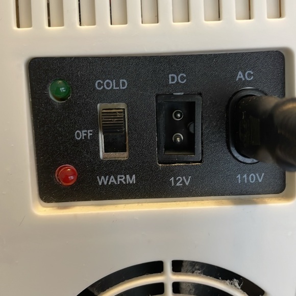 Cooluli Mini Fridge in Blue - Picture 4 of 5